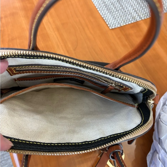 Dooney & Bourke Black Domed Satchel with Handles or Crossbody Bag Like New - Picture 14 of 16